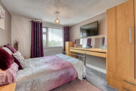 51 Sedgley Road-Bedroom 2.jpg