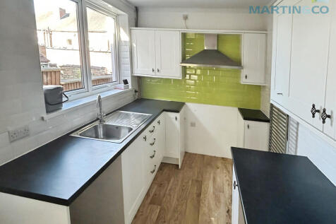 80 Sandsfield Lane, Gainsborough, DN21 1DD photo 4