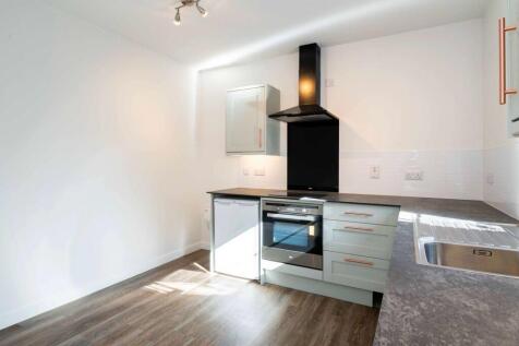 Flat 7, 57-58 Commercial St-3.jpg