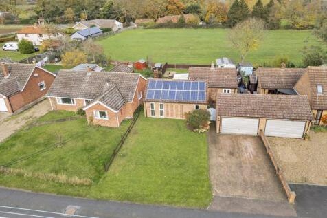 Bury St Edmunds, IP31 - property photo