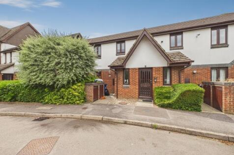 One-Bedroom Flat ¿ Allington Close, Greenford, 