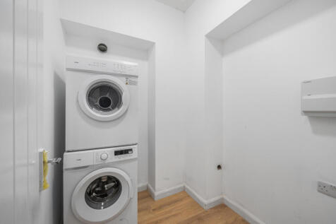 1388843-5-693bd57...