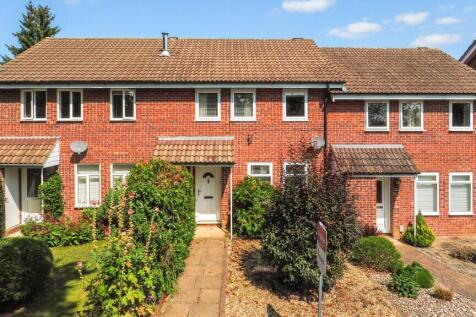 Petersfield, GU31 - property photo