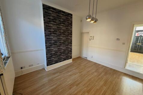 Kentwood Road, NOTTINGHAM photo 4