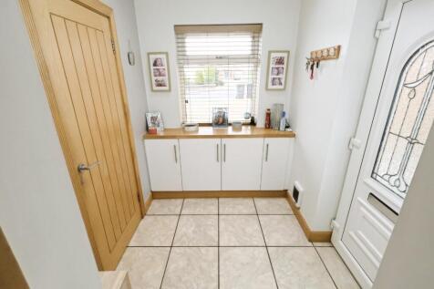 ENTRANCE PORCH
