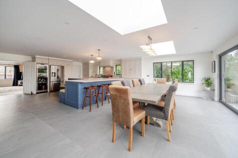 Open plan Kitchen