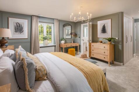 Moreton main bedroom