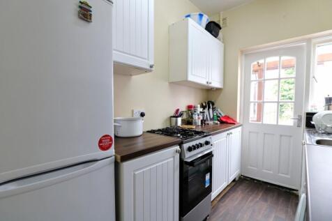 Arthur Road, Romford, RM6 photo 4
