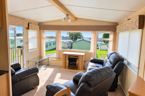 Bright And Spacious Lounge With Leather Sofas, Fir