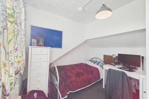CAM02534G0-PR0657-STILL010.jpg