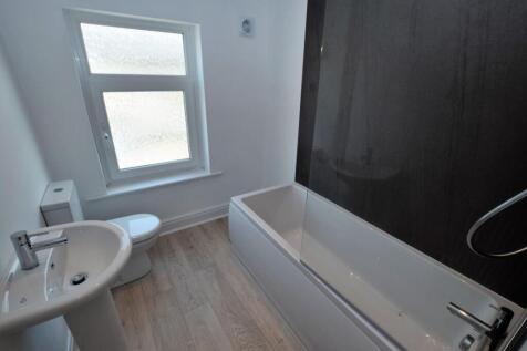 Lower West Avenue, Barnoldswick photo 4