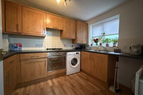 Violet Close, Corby photo 5