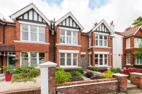 Flat 1, 76 Walsingham Road-19.jpg