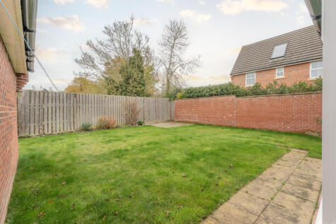 50 Woodlands Park (Exteriors) (5 of 8)