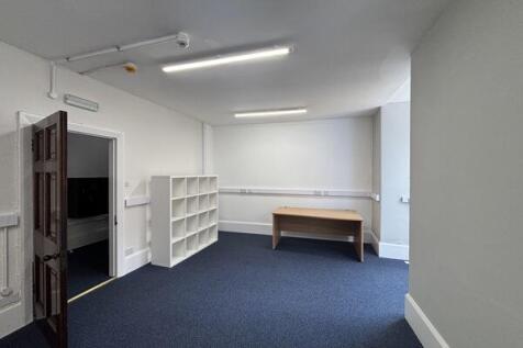 Office to rent Image 3