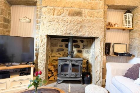 3 bed terrace, Steeton