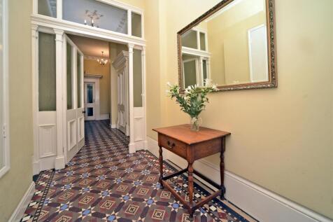 hallway.jpg