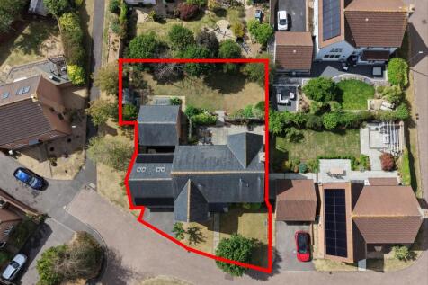 5 Bedroom Detached for Sale
