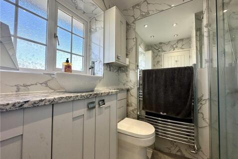 En Suite Shower Room