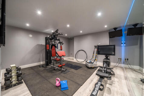 1344036-47-68b1a6930387b-ARW