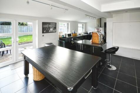 Open Plan Kitchen/Dining Room