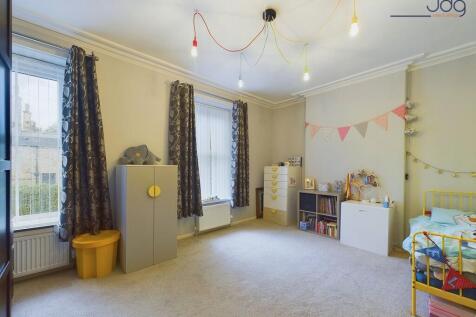 The 2nd bedrooms spans the first floor