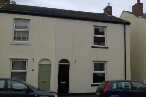 2-bed flat on Crooke Road, Standish Lower Ground, Wigan WN6 8LR, £524/mo