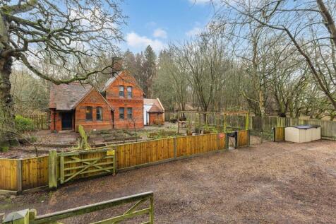 102349_Virginia-Water-Lodge-Buckhurst (3).jpg