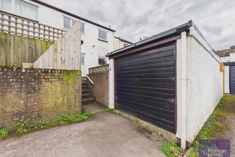 Detached Garage