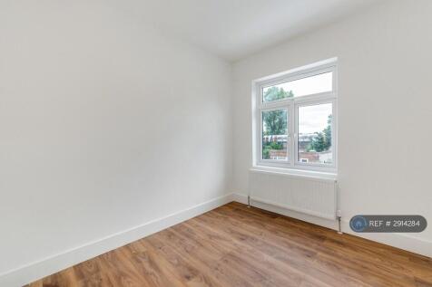 Bulstrode Avenue, Hounslow, TW3 photo 5