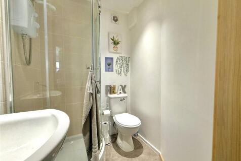 Shop Shower Room