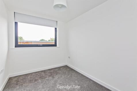 38 Somerville Court-10.jpg