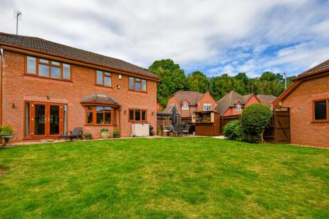 7 Hellier Drive-3.jpg