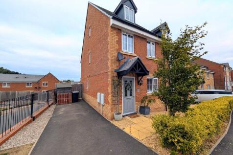 Click to visit Rightmove listing