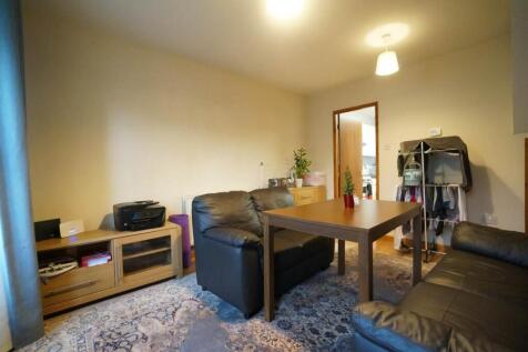 Living room 1.1.JPG