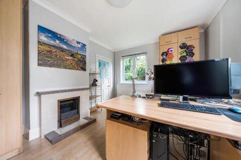 1324383-17-68793ae34ca9e