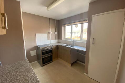 Vincent Road Thatcham photo 4
