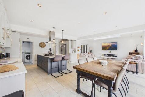 Open Plan Living Kitchen