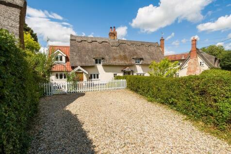 1440px-Little Tha...