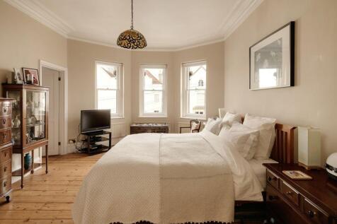 6 bed, 3 bath Semi-Detached in Bristol - Photo 15
