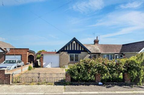 4 Essex Close, Canvey Island SS8 0DE