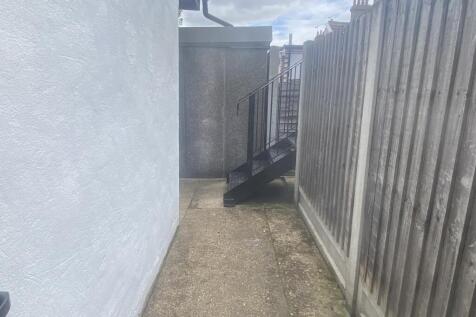 Private Entrance 