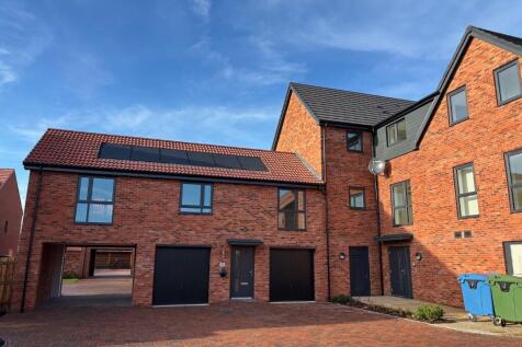 2 bed coach house