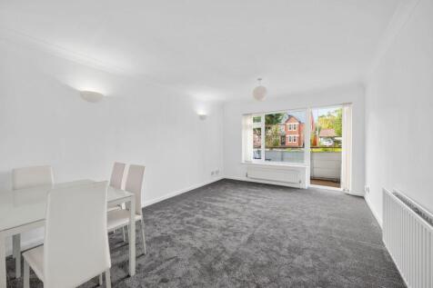 Queens Road, Hersham Village, KT12 photo 3