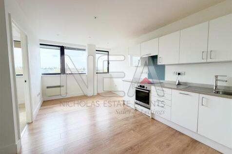 Living Room/Kitchen