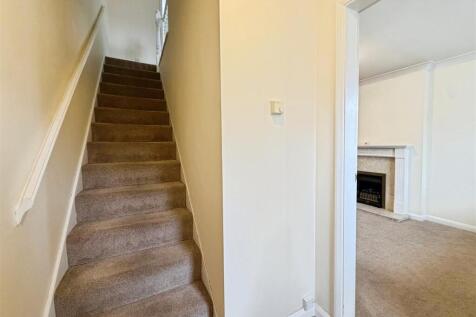 Albert Bean Close, Whitnash, Leamington Spa photo 3