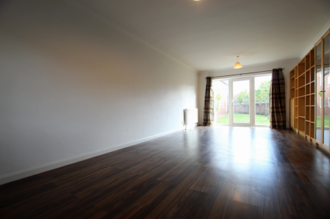 Ventress Farm Court, Cambridge, Cambridgeshire photo 3