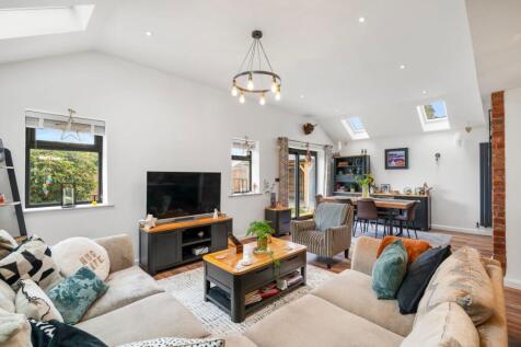 Kitchen/Living/Dining