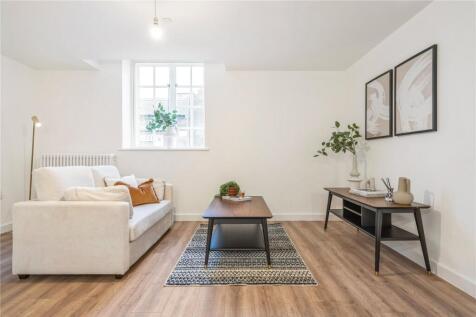 Apartmet 303