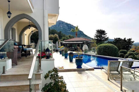 Master suite balcony